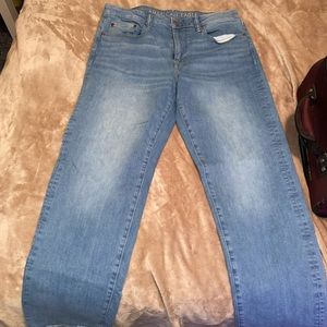 Light jeans colored American Eagle jeans